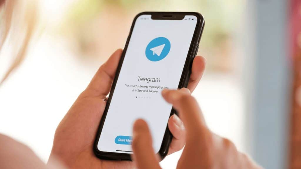 Tap into Profit: Learn How to Make Money with Telegram Today