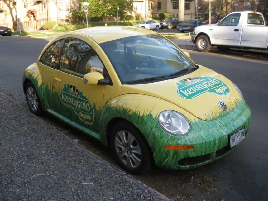 how to sell ad space on your car